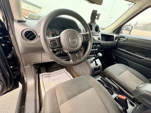 Used 2016 Jeep Patriot Sport w/ Power Value Group FWD image 12