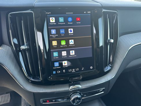 Used 2025 Volvo XC60 B5 Plus w/ Climate Package image 23