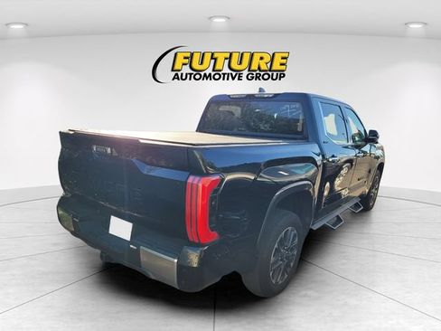 Used 2025 Toyota Tundra Limited AWD/4WD image 4