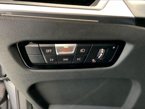 Used 2024 BMW M2 w/ Lighting Package RWD image 34