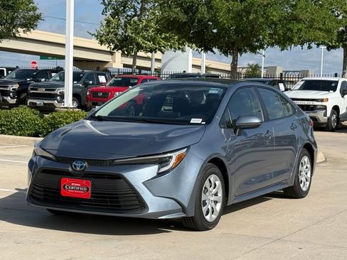 Used 2025 Toyota Corolla LE w/ Carpet Mat Package (TMS) FWD image 7