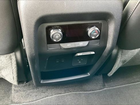 Certified 2026 Chevrolet Traverse LT w/ Driver Confidence Package image 12