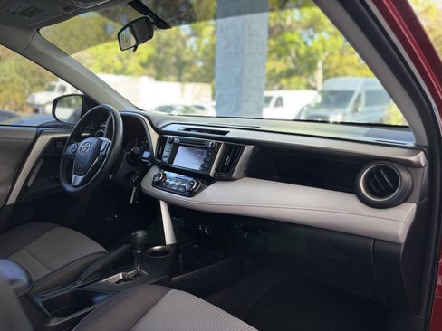 Used 2013 Toyota RAV4 XLE AWD/4WD image 29