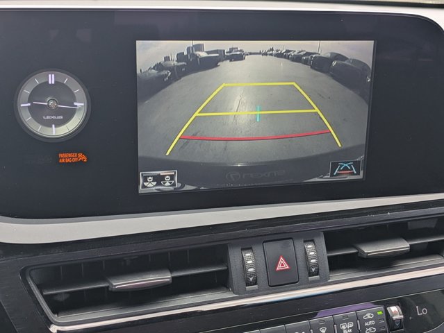 Used 2022 Lexus ES 300h w/ Premium Package FWD image 13
