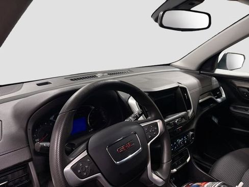 Used 2023 GMC Terrain SLE w/ Driver Convenience Package FWD image 11