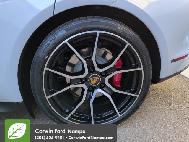 Used 2023 Porsche Taycan 4S AWD/4WD image 32