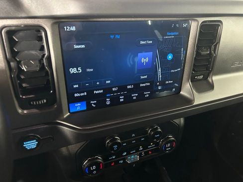 Used 2025 Ford Bronco Big Bend AWD/4WD image 2