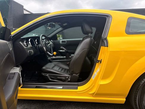 Used 2006 Ford Mustang GT RWD image 18