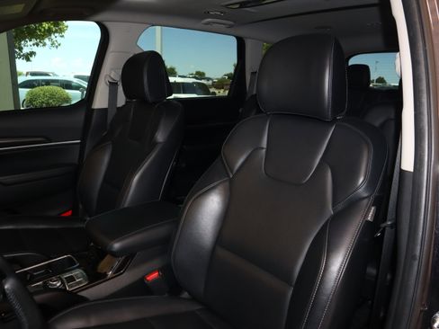 Used 2025 Kia Telluride S AWD/4WD image 35