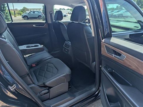 Certified 2024 Volkswagen Atlas SE AWD/4WD image 14