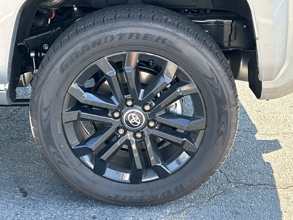 Used 2026 Toyota 4Runner Platinum AWD/4WD image 12