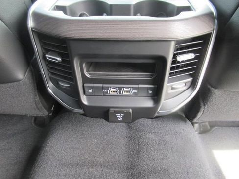 New 2025 RAM 2500 Laramie image 32