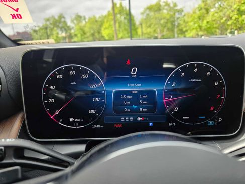 Used 2026 Mercedes-Benz GLC 300 4MATIC image 28