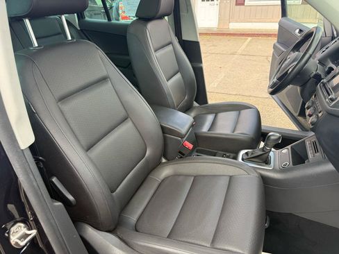 Used 2017 Volkswagen Tiguan Wolfsburg Edition AWD/4WD image 57