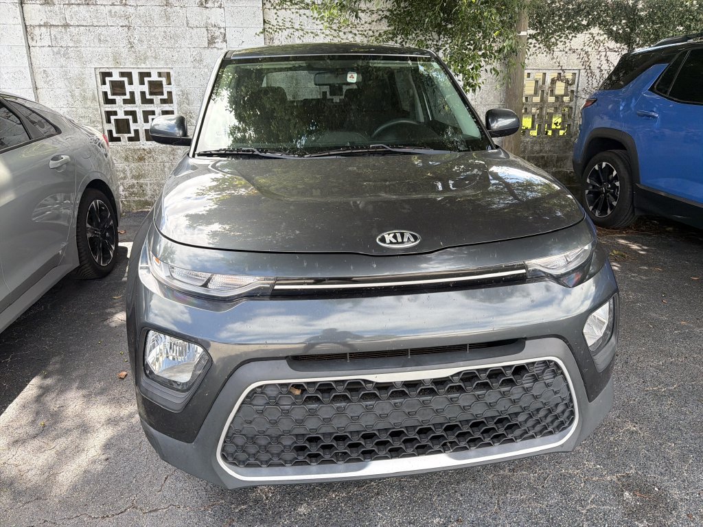 Used 2020 Kia Soul LX FWD image 2