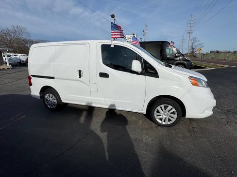 Used 2019 Nissan NV200 SV image 5