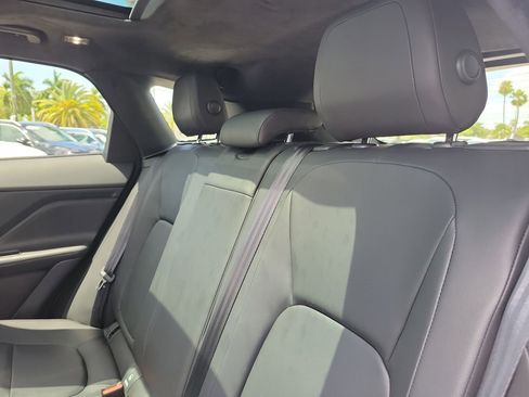 Used 2020 Jaguar F-PACE Premium AWD/4WD image 12