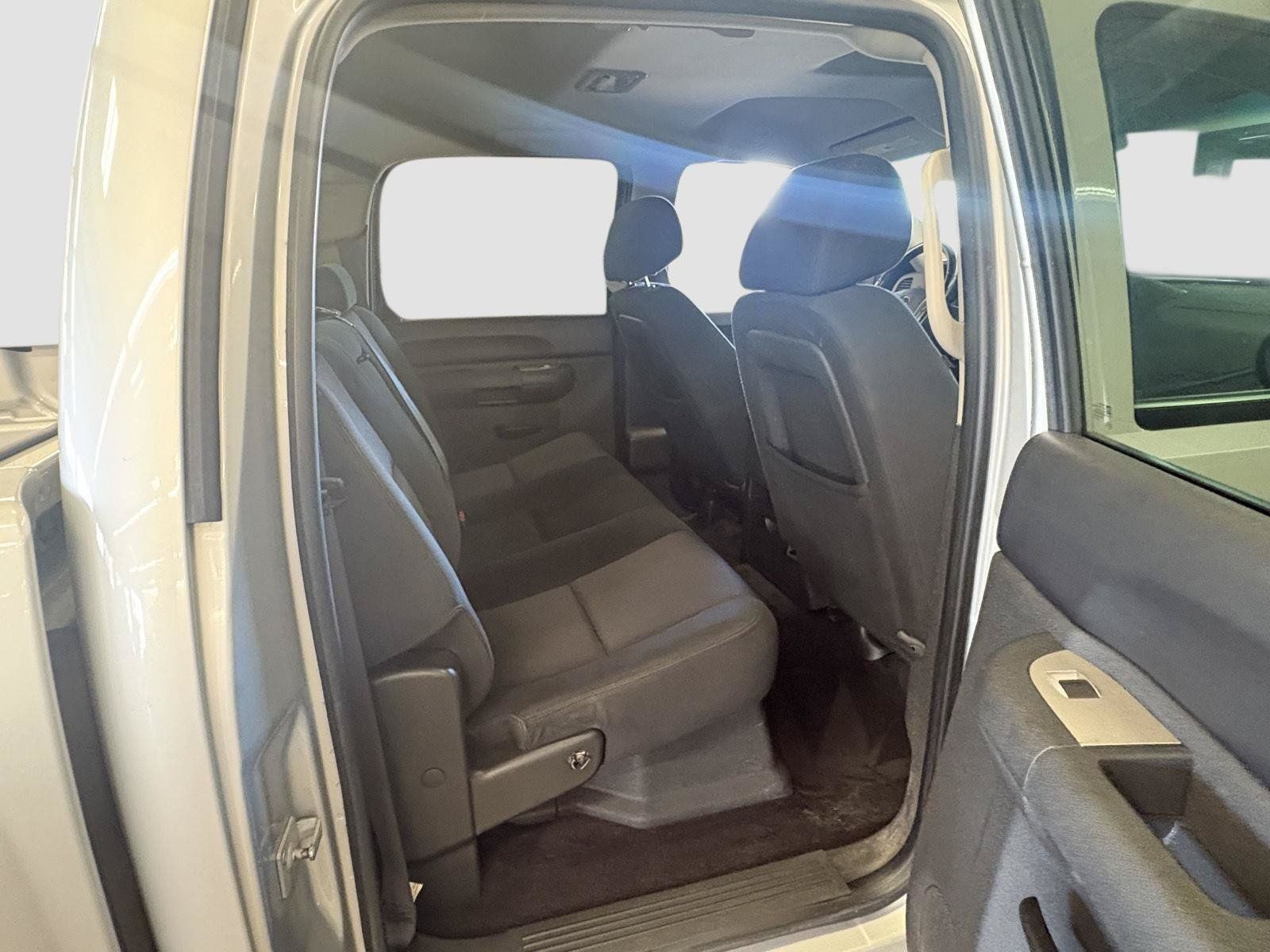 Used 2011 Chevrolet Silverado 1500 4x4 Crew Cab Hybrid image 17
