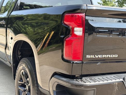 Used 2021 Chevrolet Silverado 1500 Custom Trail Boss w/ Safety Confidence Package AWD/4WD image 16