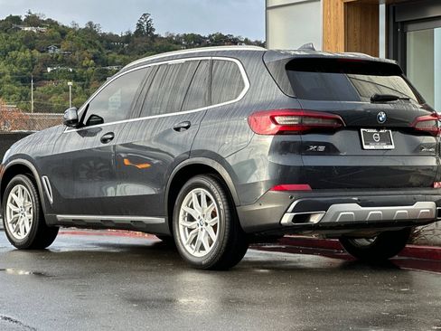 Used 2022 BMW X5 xDrive40i w/ Climate Comfort Package image 6