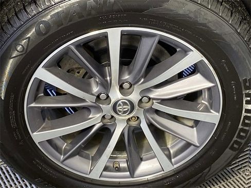 Used 2018 Toyota Highlander XLE w/ Protection Package #3 image 31