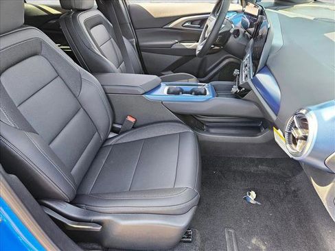 New 2026 Chevrolet Equinox EV LT image 6