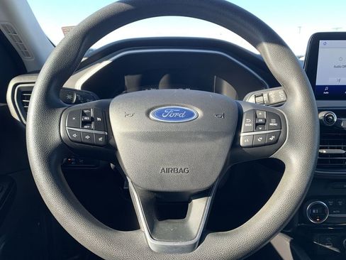 Used 2021 Ford Escape SE image 11