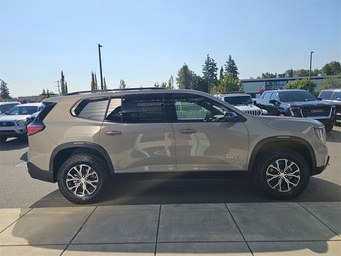 New 2026 GMC Acadia AT4 image 8