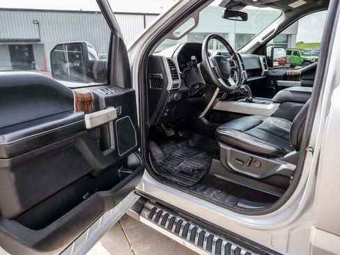 Used 2019 Ford F150 Lariat AWD/4WD image 35