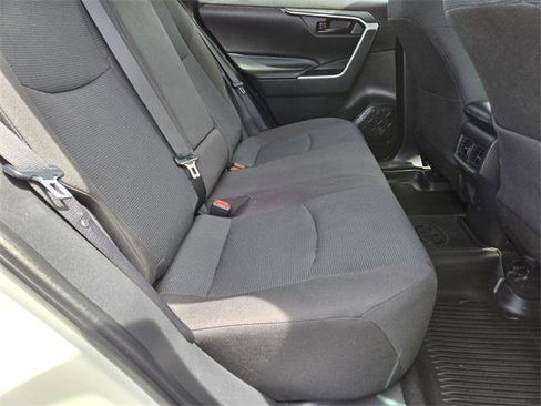 Certified 2022 Toyota RAV4 LE image 15