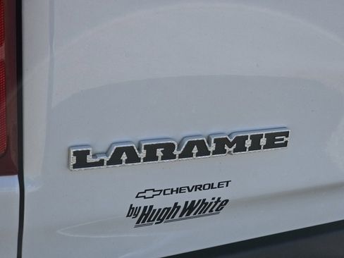 Used 2019 RAM 1500 Laramie image 15