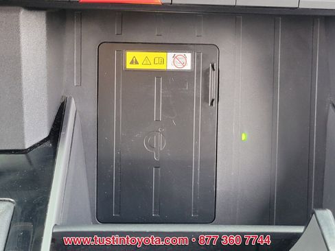 Used 2022 Toyota Tundra Platinum image 23