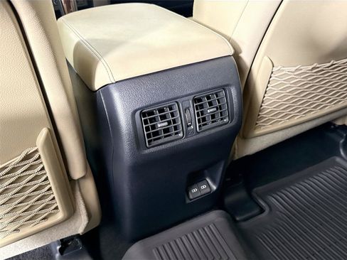 Used 2023 Toyota 4Runner Limited AWD/4WD image 39