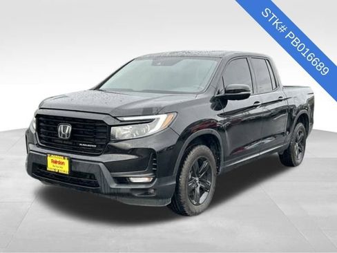 Used 2023 Honda Ridgeline Black Edition image 3
