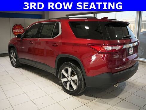 Used 2021 Chevrolet Traverse LT w/ LT Premium Package image 4