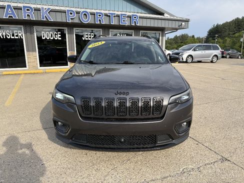 Used 2023 Jeep Cherokee Altitude Lux AWD/4WD image 8