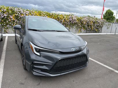 Used 2023 Toyota Corolla SE w/ SE Package