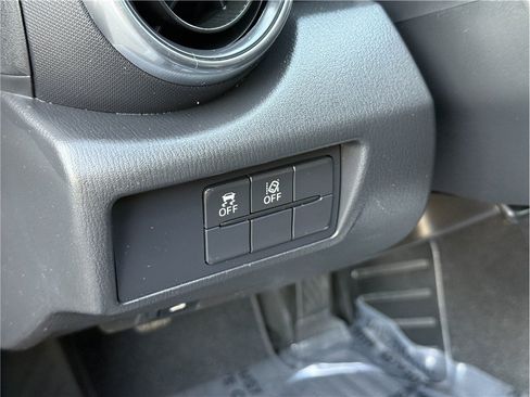 Used 2019 MAZDA MX-5 Miata RF Grand Touring RWD image 18