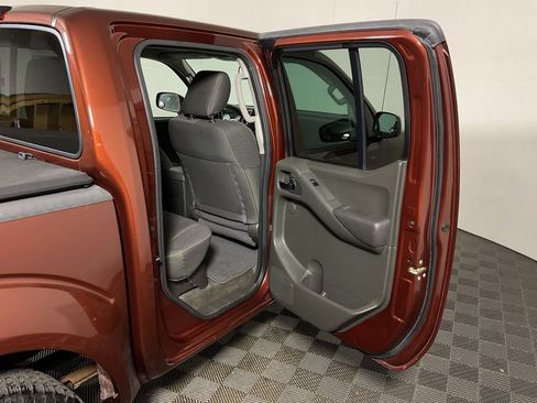 Used 2016 Nissan Frontier PRO-4X AWD/4WD image 34
