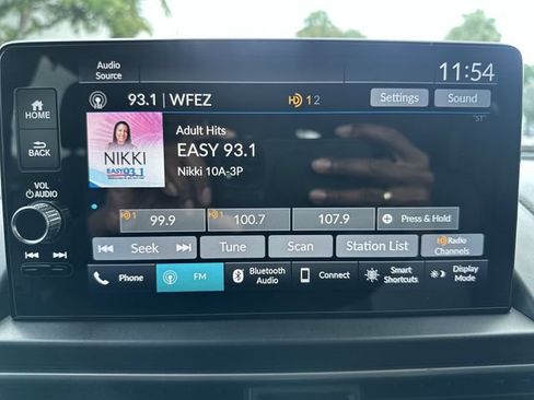 Used 2025 Honda Pilot EX-L image 25