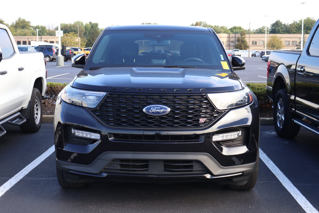 Used 2022 Ford Explorer ST w/ Equipment Group 401A AWD/4WD image 2