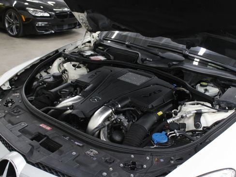 Used 2012 Mercedes-Benz CL 550 4MATIC image 33