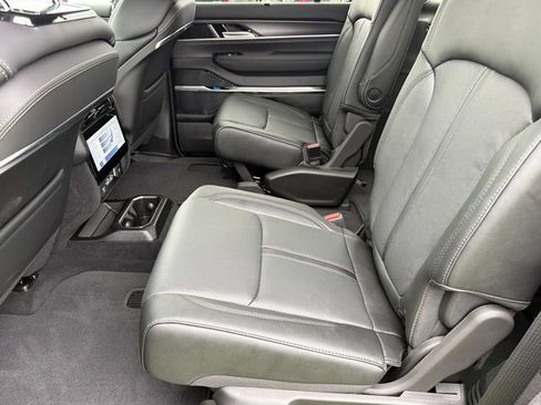 New 2026 Jeep Grand Wagoneer Summit w/ Premium Group III AWD/4WD image 27
