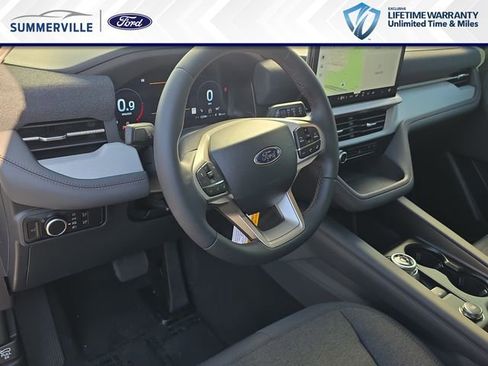 New 2026 Ford Explorer Active image 19