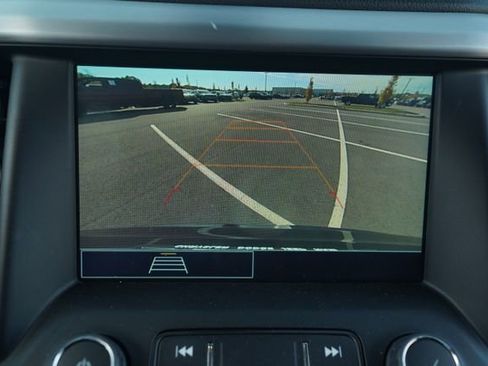 Used 2022 GMC Acadia SLE w/ Driver Convenience Package image 30