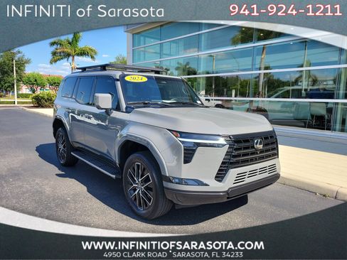 Used 2024 Lexus GX 550 w/ Accessory Package (Z1) AWD/4WD image 1