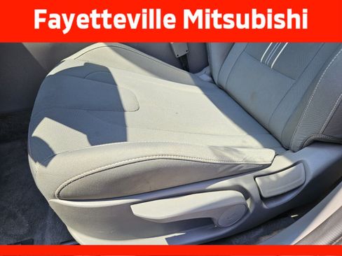 Used 2024 Hyundai Elantra SEL FWD image 8