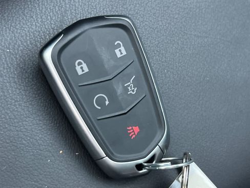 Used 2025 Cadillac XT6 Premium Luxury w/ Technology Package image 25