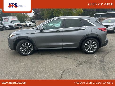Used 2019 INFINITI QX50 Essential w/ Premium Audio Package image 9
