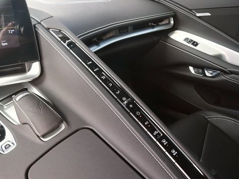 Used 2023 Chevrolet Corvette Stingray Convertible w/ 1LT image 17